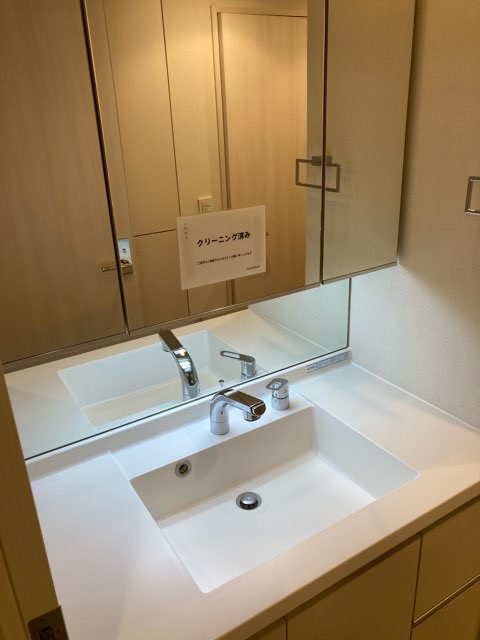 ベリスタ横浜弐番館　洗面室